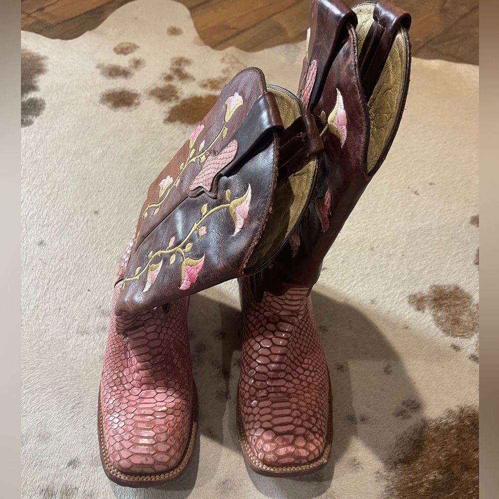 Ferrini Two-Tone Leather Boots